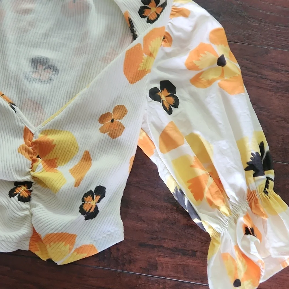 Zara Women's Floral V-Neck Top White and Orange